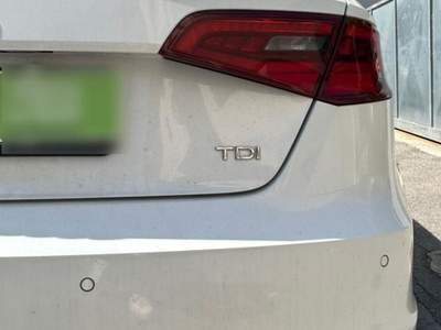 Audi A3 SPB 1.6 TDI clean diesel S tronic Ambition Bianco usata Campi Bisenzio