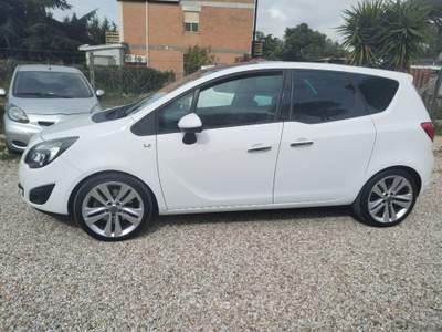 Opel Meriva 1.7 CDTI 110CV b-color Elective Bianco usata Roma