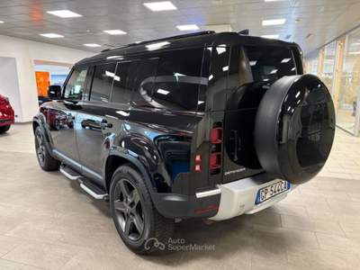 Land Rover Defender 110  3.0 ibrido/diesel  200cv. 4x4  ,  SE Nero usata Alba