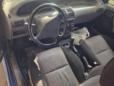 Fiat Punto Tenuta in ottime condizioni, usata Blu/Azzurro usata San Secondo di Pinerolo