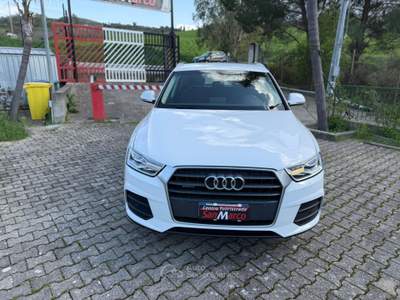 Audi Q3 Q3 2.0 tdi Business quattro 150cv Bianco usata Corleone