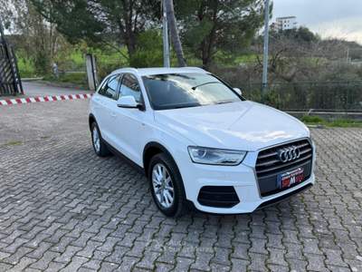Audi Q3 Q3 2.0 tdi Business quattro 150cv Bianco usata Corleone