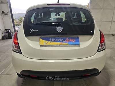 Lancia Ypsilon 1.2 69 CV 5 porte Silver Beige usata ADRANO