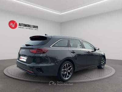 Kia Cee'd 1.6 CRDi 136 CV MHEV DCT SW Business Grigio usata Maniago