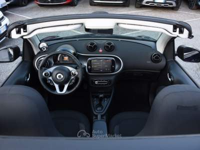 Smart ForTwo EQ cabrio Passion !!CARICATORE RAPIDO DA 22KW!! Blu/Azzurro usata Roma