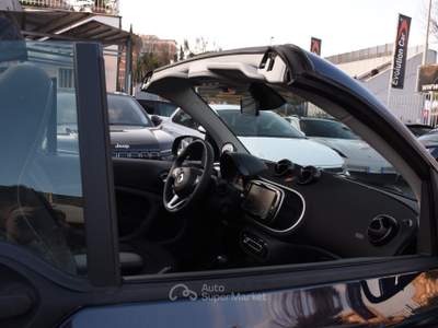 Smart ForTwo EQ cabrio Passion !!CARICATORE RAPIDO DA 22KW!! Blu/Azzurro usata Roma