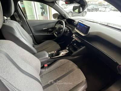 Peugeot 2008 2008 BlueHDi 130 EAT8 Allure S/S Nero usata Pordenone
