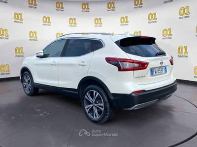 Nissan Qashqai Qashqai 1.5 dci Tekna+ 115cv Bianco usata Pisa