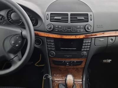 Mercedes-Benz Classe E E 220 cdi Elegance Nero usata Reggio nell'Emilia