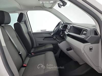 Volkswagen Caravelle 2.0 TDI 110CV PC Trendline 9 posti Bianco usata Reggio nell'Emilia
