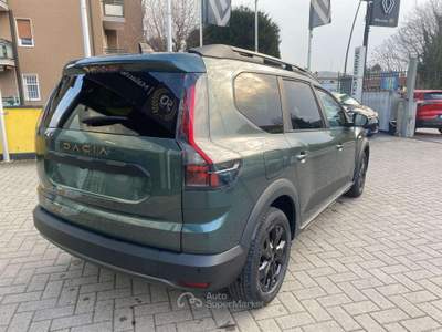 Dacia Jogger Jogger 1.8 full hybrid HEV Extreme 155cv auto Verde usata Arcore
