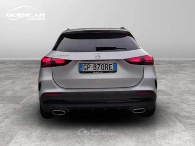Mercedes-Benz GLA 200 D AMG Line Advanced Plus 8G-DCT Argento usata Lucca