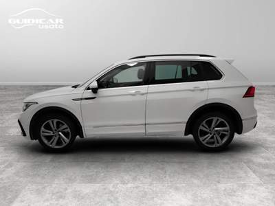 Volkswagen Tiguan 2.0 TDI SCR R-Line 4Motion DSG Bianco usata Lucca