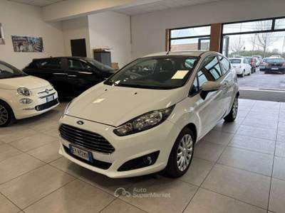 Ford Fiesta Fiesta VI 3p 1.4 Gpl 95cv E6 2015 Bianco usata Latina