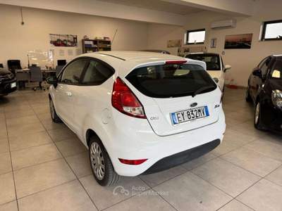 Ford Fiesta Fiesta VI 3p 1.4 Gpl 95cv E6 2015 Bianco usata Latina