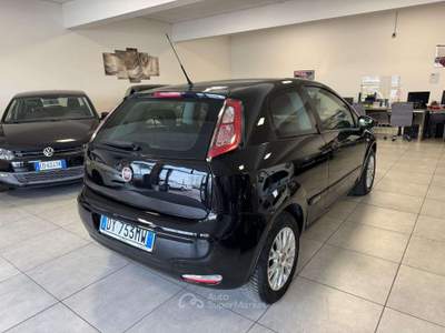 Fiat Punto Evo Punto III  Evo 3p 1.2 Dynamic 65cv 2010 Nero usata Latina