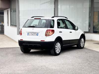 Fiat Sedici 1.6 Benzina 120CV 4x2 E5 Neo. - 2011 Bianco usata Roma