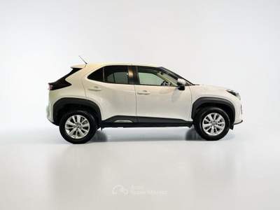 Toyota Yaris Cross 1.5h Business fwd 116cv e-cvt Bianco usata Parma