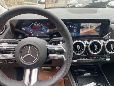Mercedes-Benz GLA 150 CV 7-DCT AMG LINE +TETTO PANORAMICO APRIBILE !! Nero usata Provaglio d'Iseo