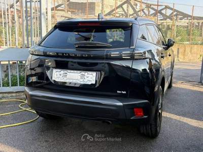 Peugeot 2008 1.2 puretech Allure s&s 100cv Nero usata Ercolano