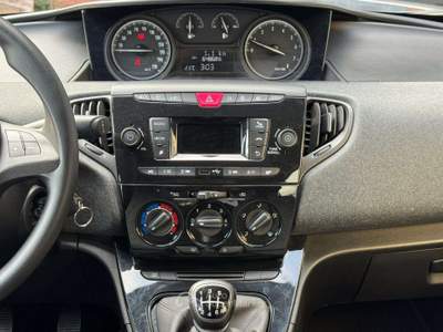 Lancia Ypsilon 1.0 FireFly SILVER *HYBRID* *IVA ESPOSTA COMPRESA* Bianco usata Torino