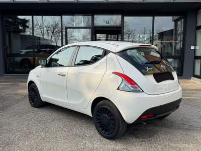 Lancia Ypsilon 1.0 FireFly SILVER *HYBRID* *IVA ESPOSTA COMPRESA* Bianco usata Torino