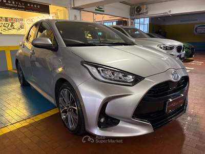 Toyota Yaris Yaris IV 1.5h 130 Lounge Argento usata Milano