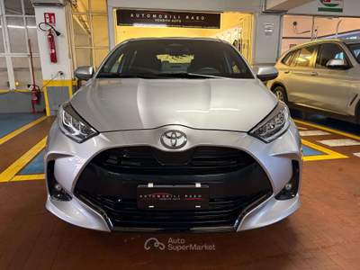 Toyota Yaris Yaris IV 1.5h 130 Lounge Argento usata Milano