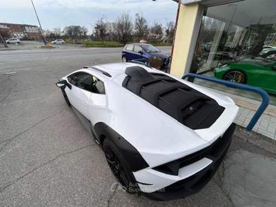 Lamborghini Huracán Huracan Sterrato Coupe 5.2  610 Awd Bianco usata Cavezzo