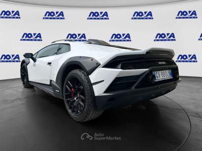 Lamborghini Huracán Huracan Sterrato Coupe 5.2  610 Awd Bianco usata Cavezzo