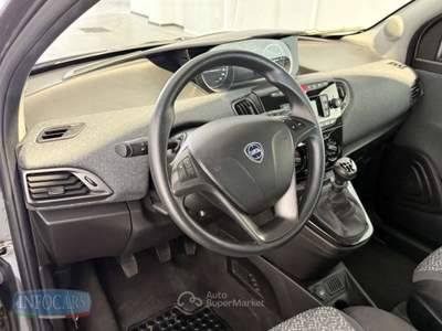 Lancia Ypsilon 1.0 FireFly Hybrid Silver Plus - PROMO Grigio usata Este