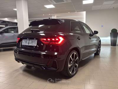 Audi A1 SPB 30 1.0tfsi Identity Black 116cv Nero usata Meda