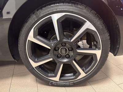 Audi A1 SPB 30 1.0tfsi Identity Black 116cv Nero usata Meda