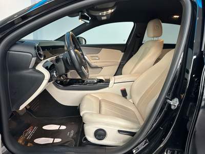 Mercedes-Benz Classe A A 180 d Automatic Executive Beige usata Prato