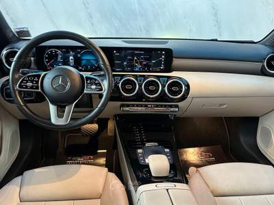 Mercedes-Benz Classe A A 180 d Automatic Executive Beige usata Prato