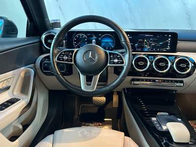 Mercedes-Benz Classe A A 180 d Automatic Executive Beige usata Prato