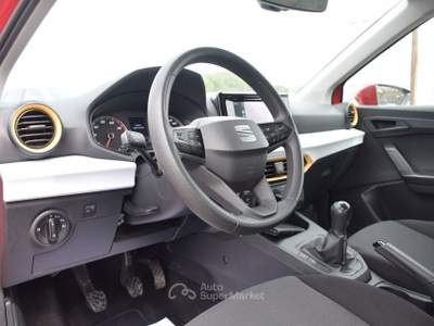 Seat Arona 1.0 EcoTSI Style Rosso usata Montalto di Castro