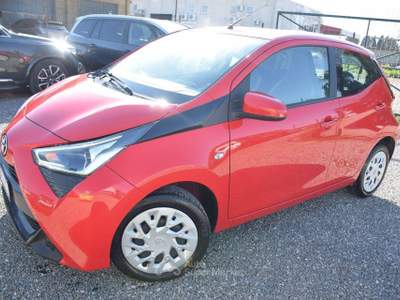 Toyota Aygo 1.0 VVT-i 72 CV 5p. x-cool Rosso usata Montalto di Castro