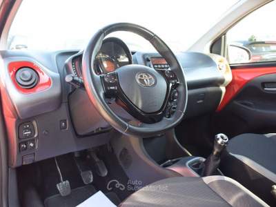 Toyota Aygo 1.0 VVT-i 72 CV 5p. x-cool Rosso usata Montalto di Castro