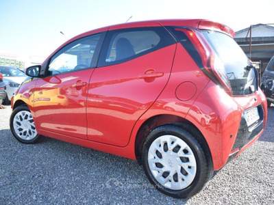 Toyota Aygo 1.0 VVT-i 72 CV 5p. x-cool Rosso usata Montalto di Castro
