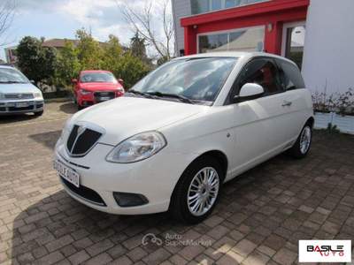 Lancia Ypsilon 1.4 Elle Ecochic GPL Bianco usata Oppido Lucano