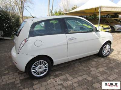 Lancia Ypsilon 1.4 Elle Ecochic GPL Bianco usata Oppido Lucano