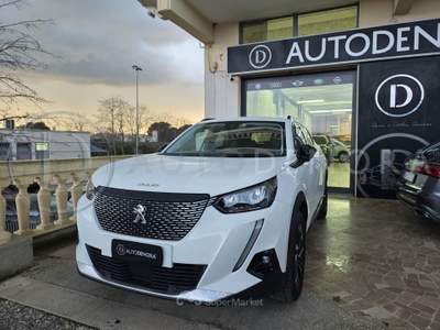 Peugeot 2008 S&S EAT8 Allure Pack#LED#PELLE#CAM#VIRTUAL3D#CARPLAY Bianco usata Altamura