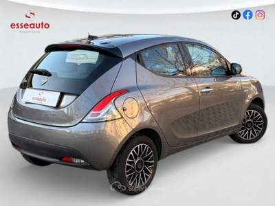 Lancia Ypsilon 5 porte S&S Hybrid Grigio usata PISTOIA