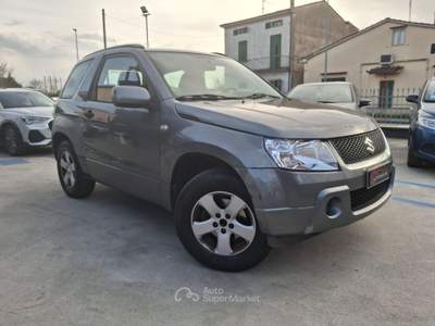 Suzuki Grand Vitara Grand Vitara 1.6 16V 3p. 4X4 Grigio usata Prato