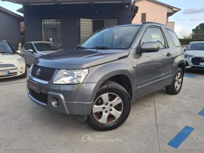Suzuki Grand Vitara Grand Vitara 1.6 16V 3p. 4X4 Grigio usata Prato