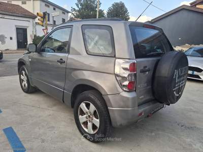 Suzuki Grand Vitara Grand Vitara 1.6 16V 3p. 4X4 Grigio usata Prato