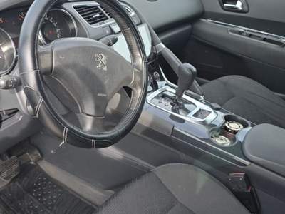 Peugeot 3008 2016 **CAMBIO AUTOMATICO** Nero usata Bari
