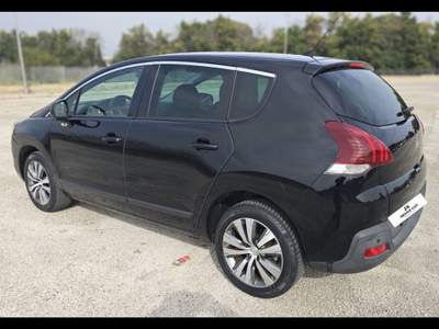 Peugeot 3008 2016 **CAMBIO AUTOMATICO** Nero usata Bari