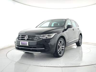 Volkswagen Tiguan Tiguan 2.0 tdi elegance 4motion 150cv dsg acc+c19+app connect Nero usata Ghedi